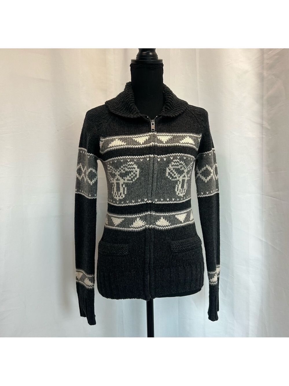 ARITZIA TNA Sea To Sky gray cream Wool knit Cardigan Sweater Sz - Picture 12 of 13